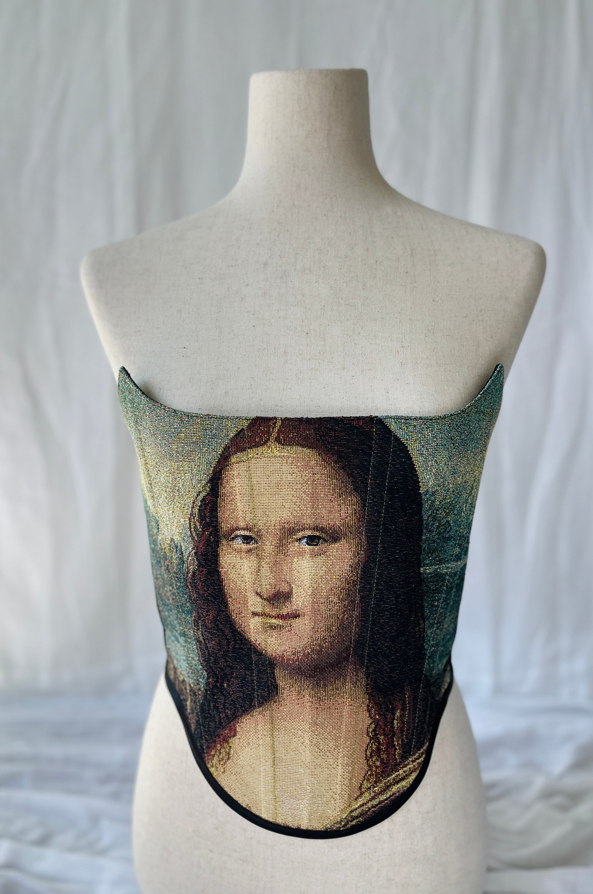 mona lisa corset 